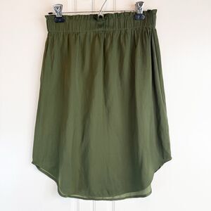Ann Taylor Loft Pickle Green Soft Silky Skirt Elastic Waist Scooped Hem Sm